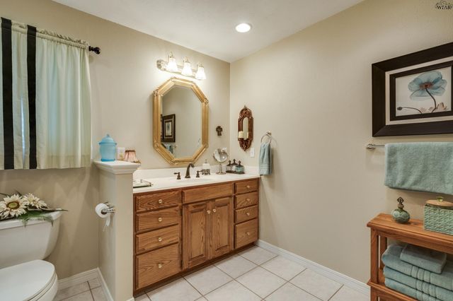 413 VAUGHN STREET, Burkburnett, TX 76354