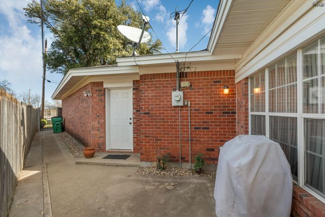 413 VAUGHN STREET, Burkburnett, TX 76354