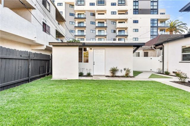 1148 Locust Avenue, Long Beach, CA 90813