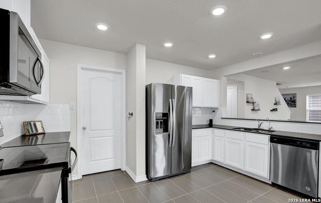 667 Anthem Ln, New Braunfels, TX 78132