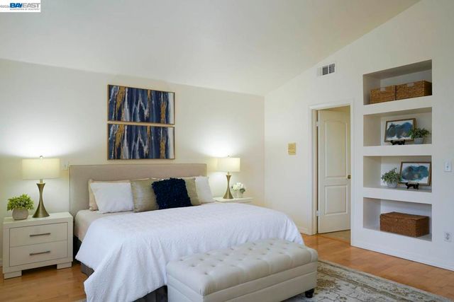 2235 Skyline Dr, Milpitas, CA 95035