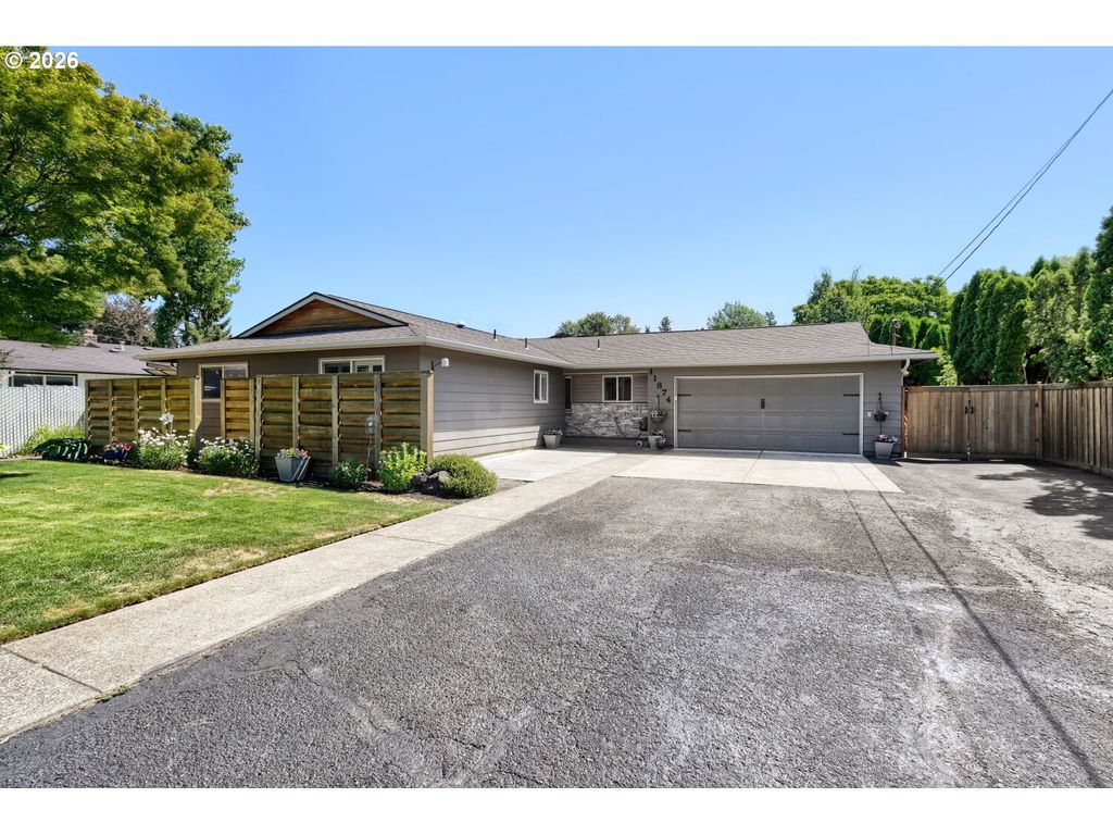 11874 Se LINWOOD Ave, Milwaukie, OR 97222