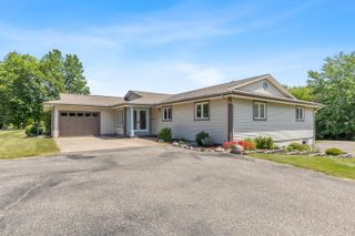 3252 N 160th Avenue, Park Twp, MI 49424