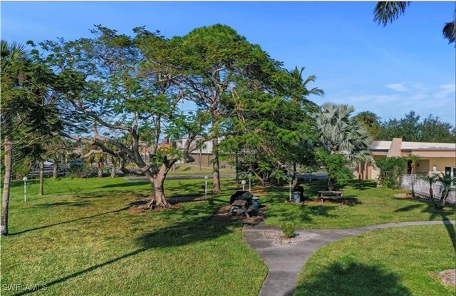 2079 Barkeley LN 6, Fort Myers, FL 33907