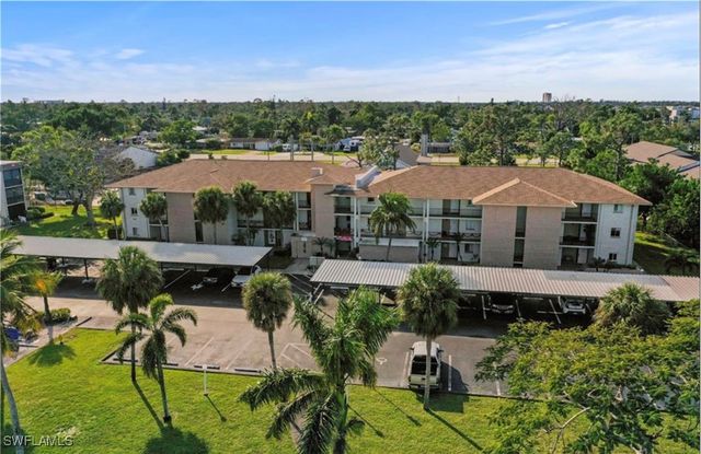 2079 Barkeley LN 6, Fort Myers, FL 33907