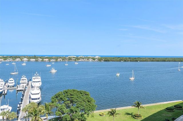 136 Lakeshore Drive T10, North Palm Beach, FL 33408