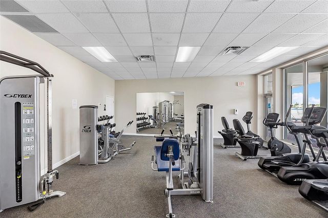 136 Lakeshore Drive T10, North Palm Beach, FL 33408