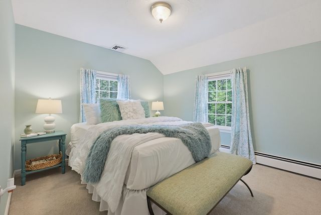 15 Calvin Rd, North Attleboro, MA 02760