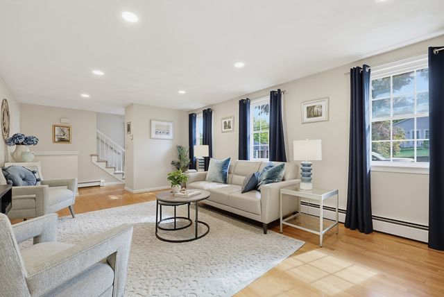 15 Calvin Rd, North Attleboro, MA 02760