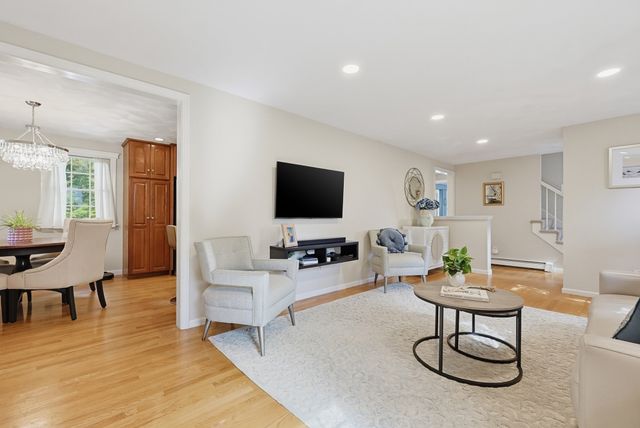 15 Calvin Rd, North Attleboro, MA 02760