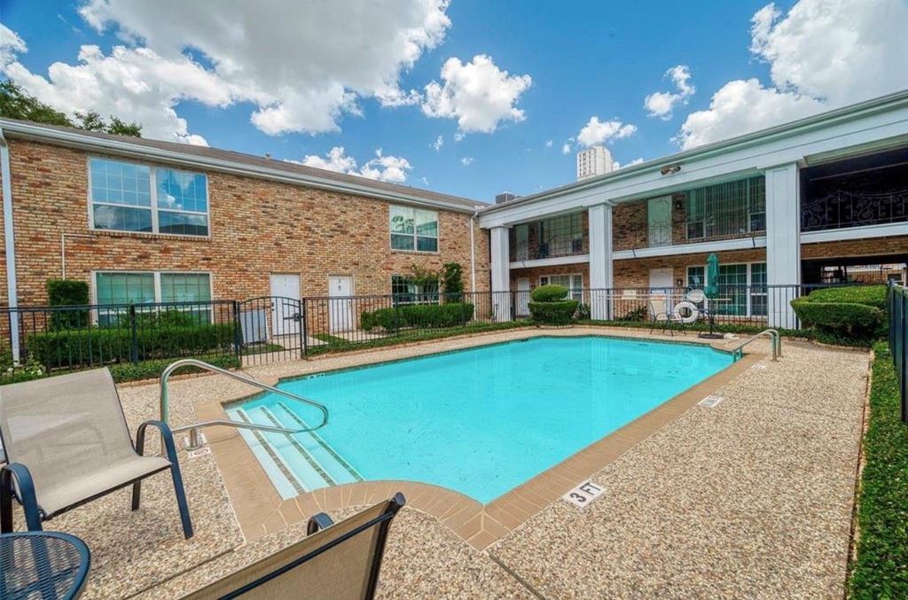 5353 Richmond Avenue 4, Houston, TX 77056