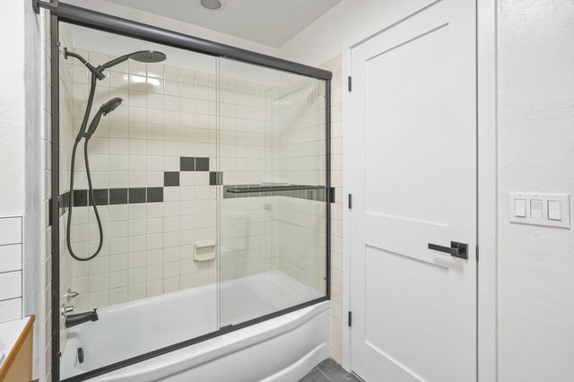 872 Morrison Avenue, Medford, OR 97504