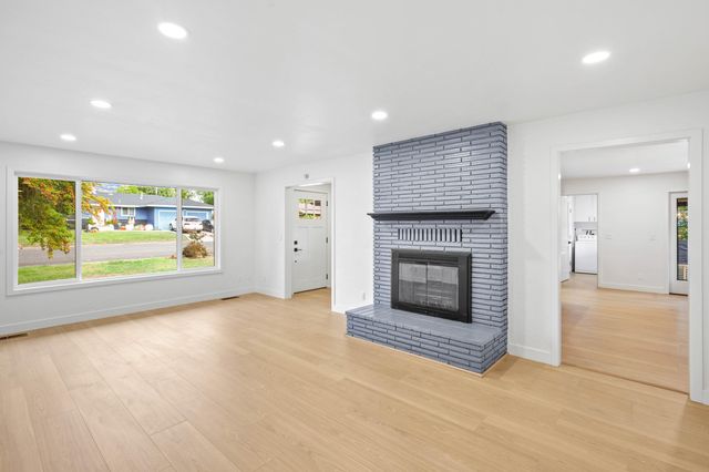 872 Morrison Avenue, Medford, OR 97504