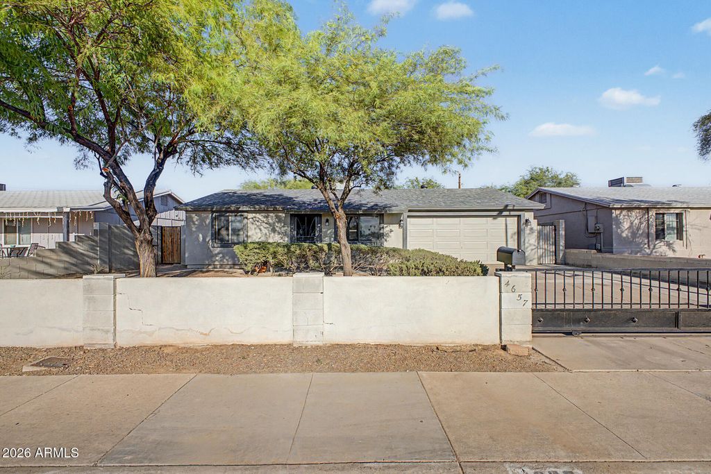 4657 N 79TH Drive, Phoenix, AZ 85033 — photo 2