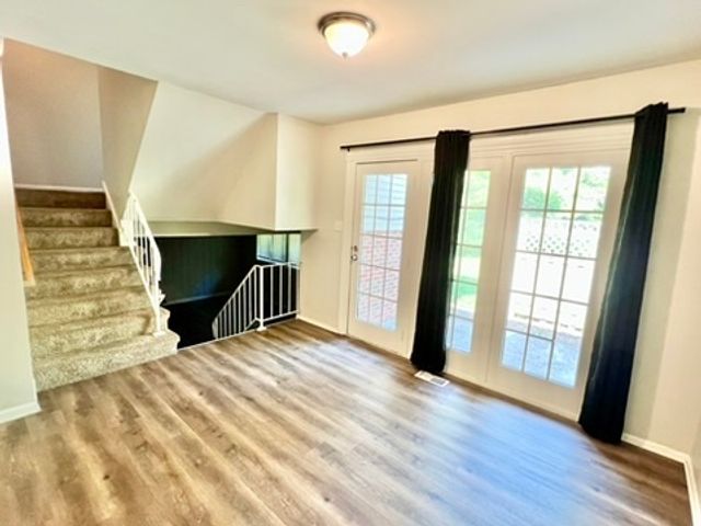 807 VIOLET Lane, Matteson, IL 60443