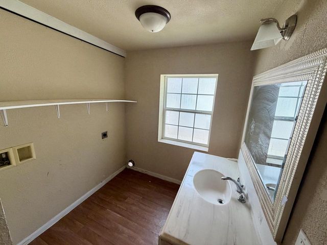 3633 E Martin AVENUE, Cudahy, WI 53110