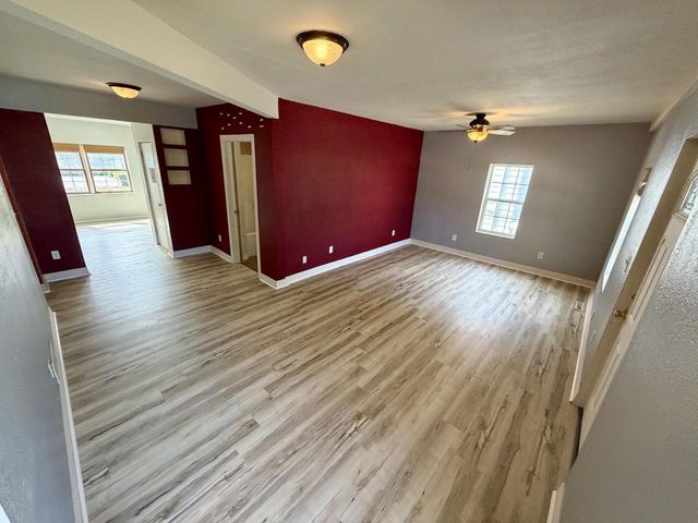 3633 E Martin AVENUE, Cudahy, WI 53110