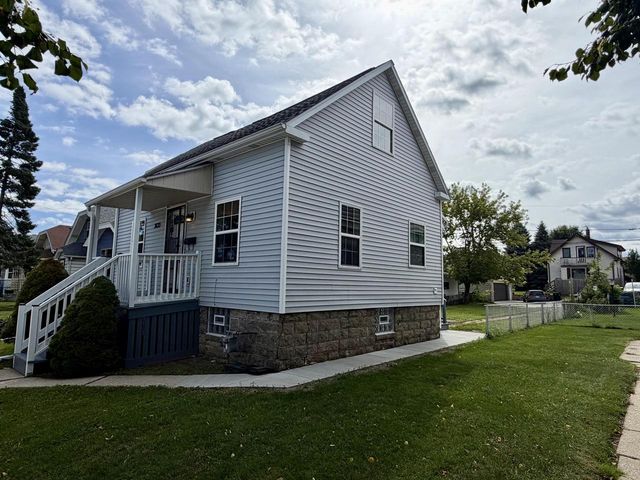 3633 E Martin AVENUE, Cudahy, WI 53110