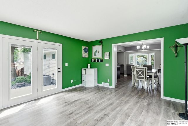 4917 N 106th Street, Omaha, NE 68134