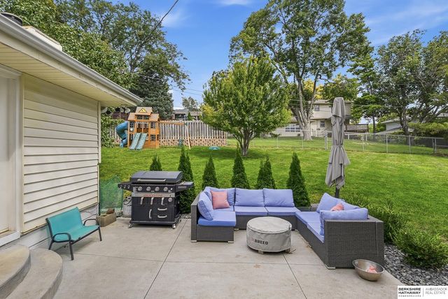4917 N 106th Street, Omaha, NE 68134