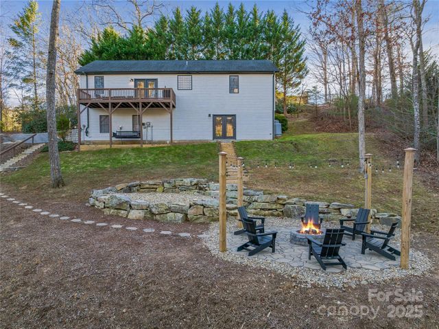 90 Indian Mound Trail, Fairview, NC 28730