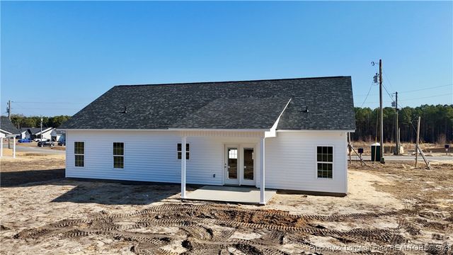 83 Orchard Lane, Parkton, NC 28371