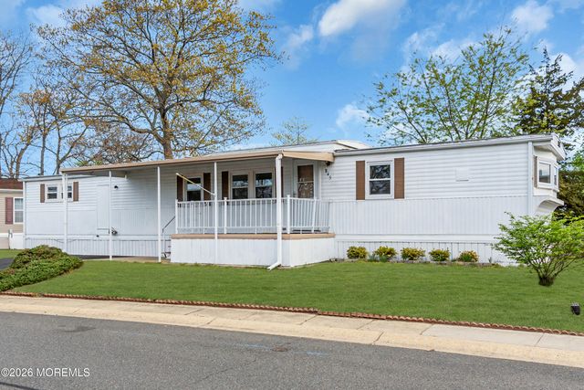 845 Anvil Way, Toms River, NJ 08755