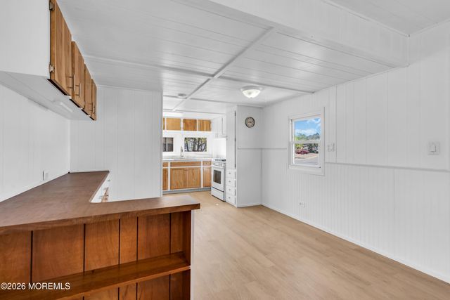 845 Anvil Way, Toms River, NJ 08755
