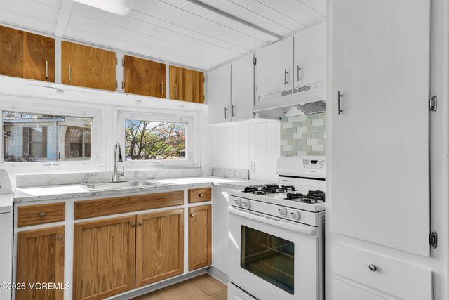 845 Anvil Way, Toms River, NJ 08755