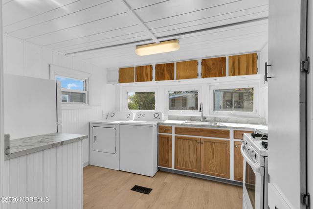 845 Anvil Way, Toms River, NJ 08755