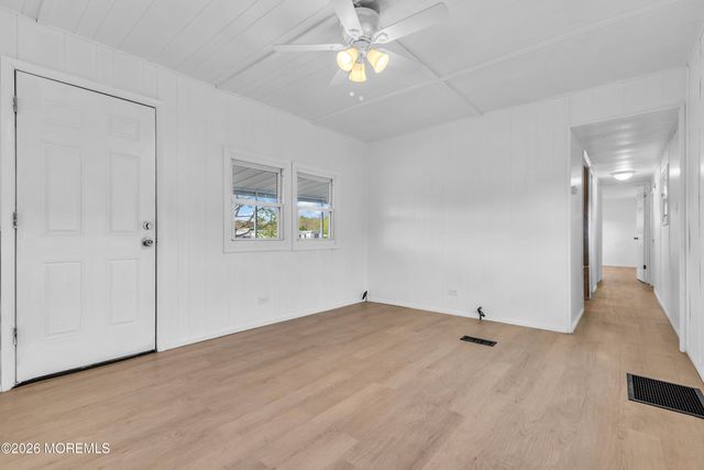 845 Anvil Way, Toms River, NJ 08755