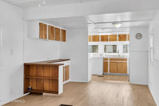 845 Anvil Way, Toms River, NJ 08755