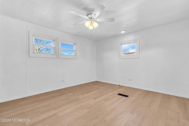 845 Anvil Way, Toms River, NJ 08755