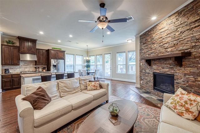 2029 Arrowood Glen Drive, Houston, TX 77077