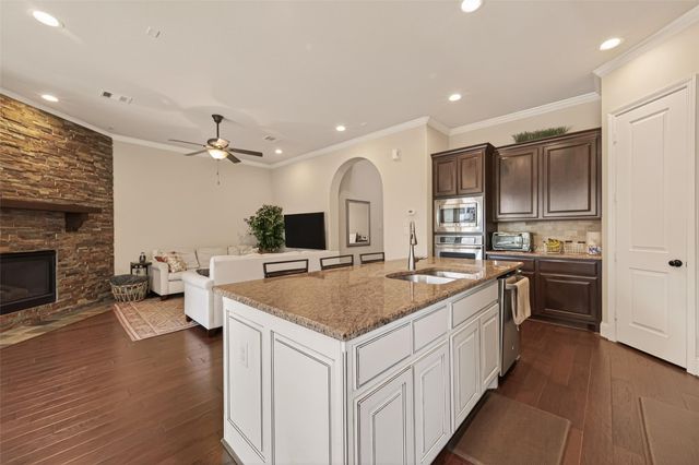 2029 Arrowood Glen Drive, Houston, TX 77077