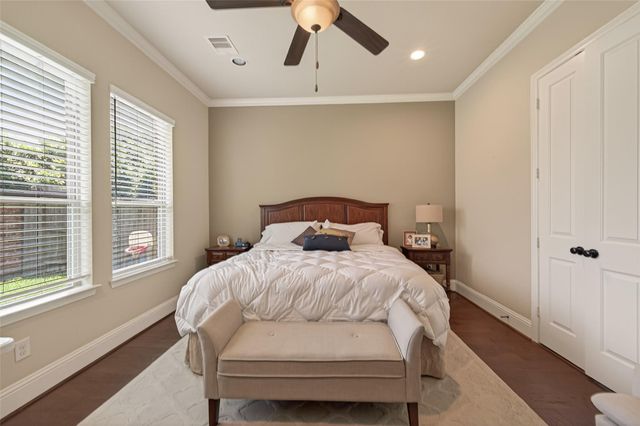 2029 Arrowood Glen Drive, Houston, TX 77077