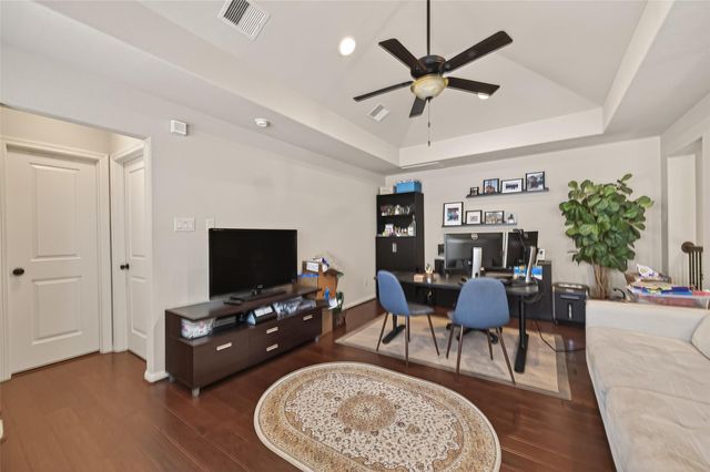 2029 Arrowood Glen Drive, Houston, TX 77077
