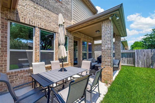 2029 Arrowood Glen Drive, Houston, TX 77077