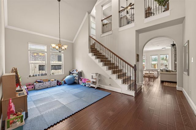 2029 Arrowood Glen Drive, Houston, TX 77077