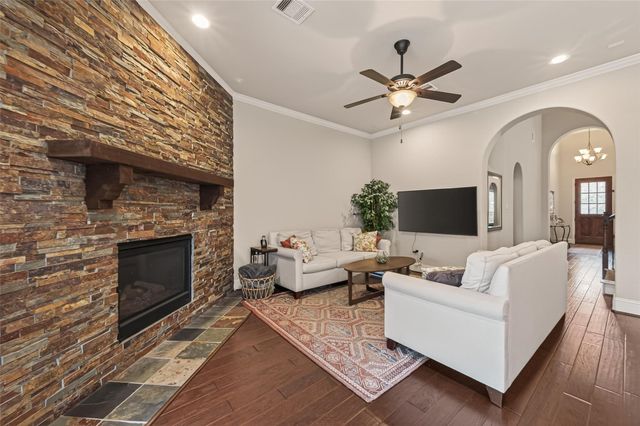 2029 Arrowood Glen Drive, Houston, TX 77077