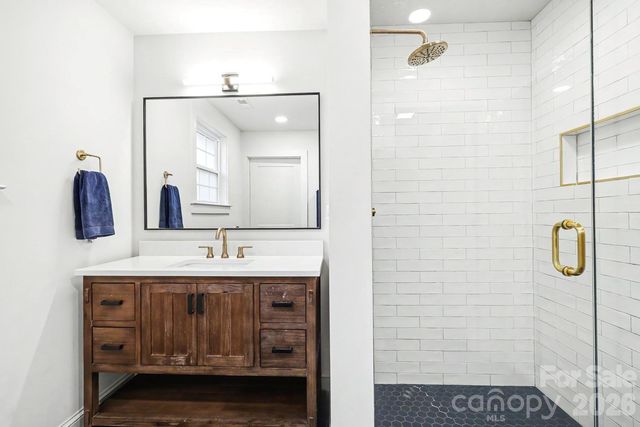 1333 Cortland Road E, Charlotte, NC 28209