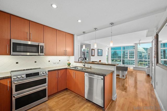 325 7th Avenue 1102, San Diego, CA 92101