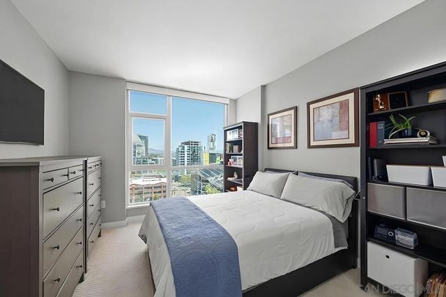325 7th Avenue 1102, San Diego, CA 92101