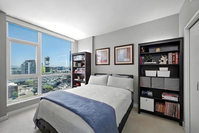 325 7th Avenue 1102, San Diego, CA 92101