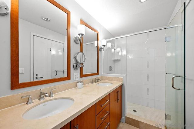 325 7th Avenue 1102, San Diego, CA 92101