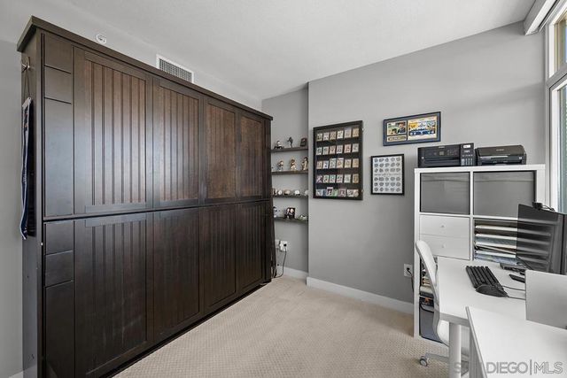 325 7th Avenue 1102, San Diego, CA 92101