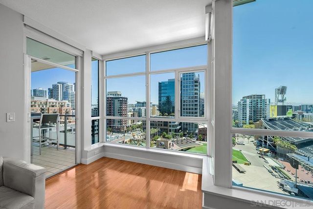 325 7th Avenue 1102, San Diego, CA 92101