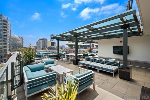 325 7th Avenue 1102, San Diego, CA 92101