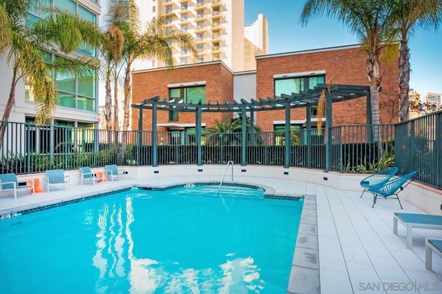 325 7th Avenue 1102, San Diego, CA 92101