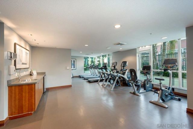 325 7th Avenue 1102, San Diego, CA 92101